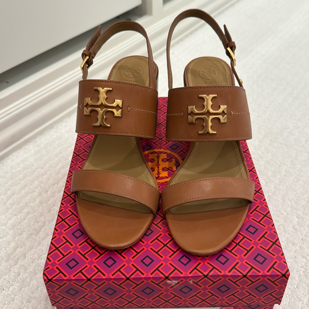 Tory Burch Everly sandal Tan